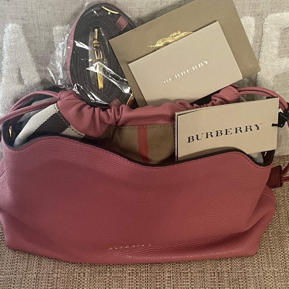 Burberry Leather crossbody - Picture 2 of 7